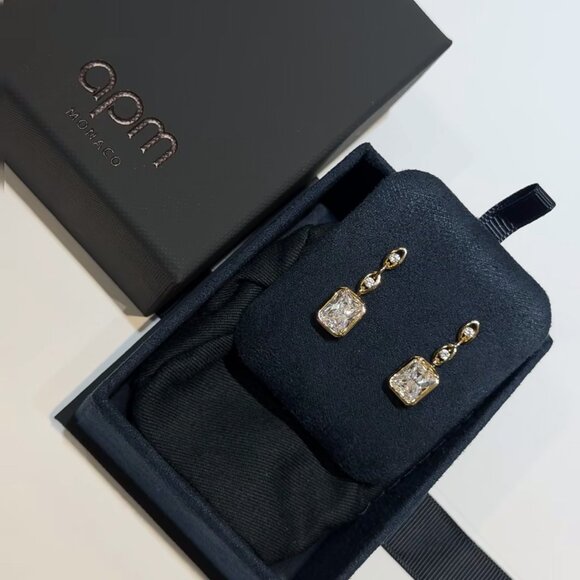 APM Monaco Eclat Gold Square Earrings - Picture 4 of 6